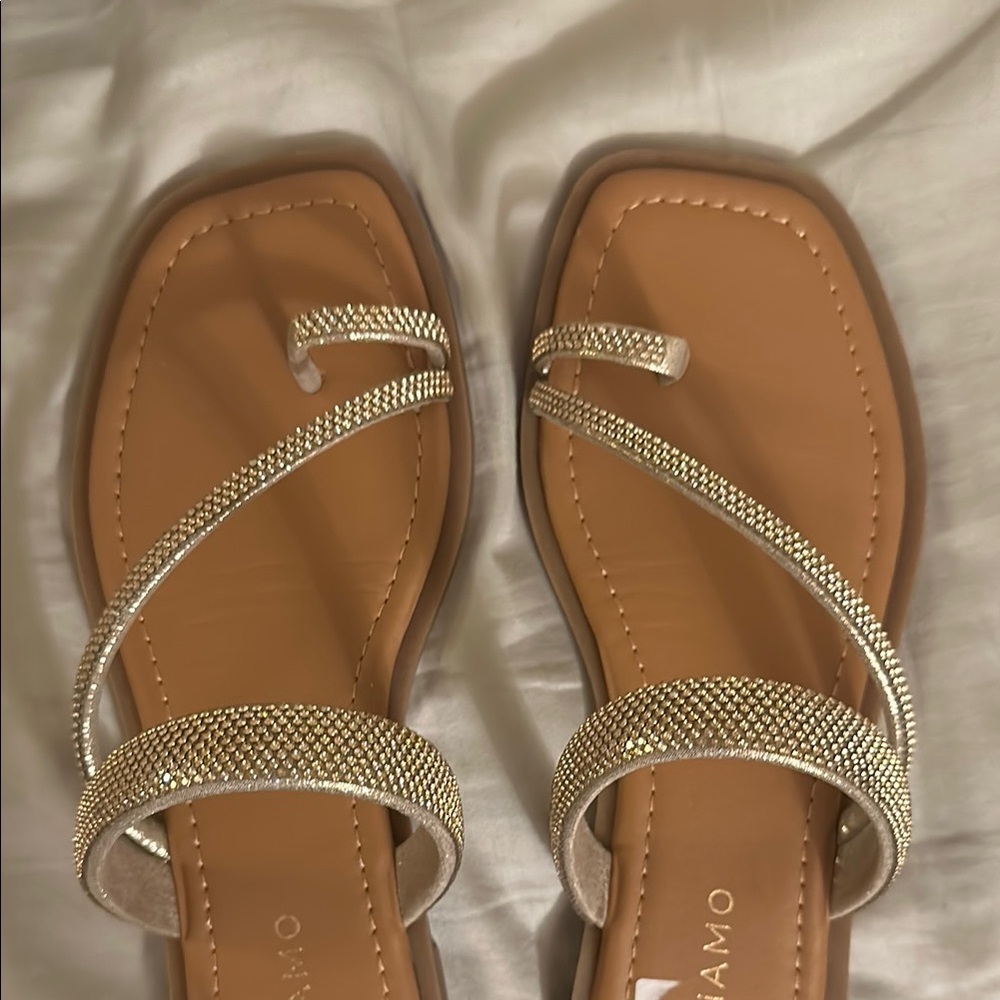 NWOT Elegant champagne Sandals with Crisscross Straps